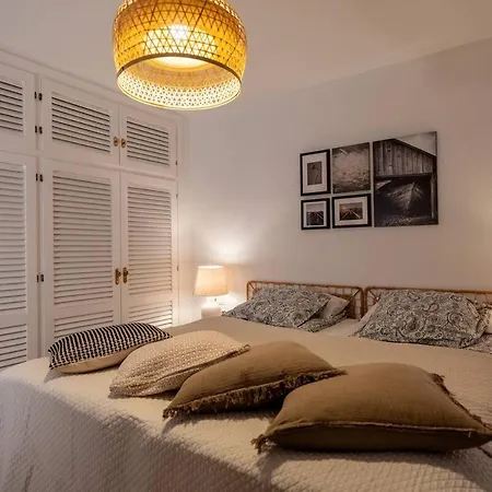 La Casa Bonita - Newly Renovated 2br With Private Terrace Apartment Benalmadena